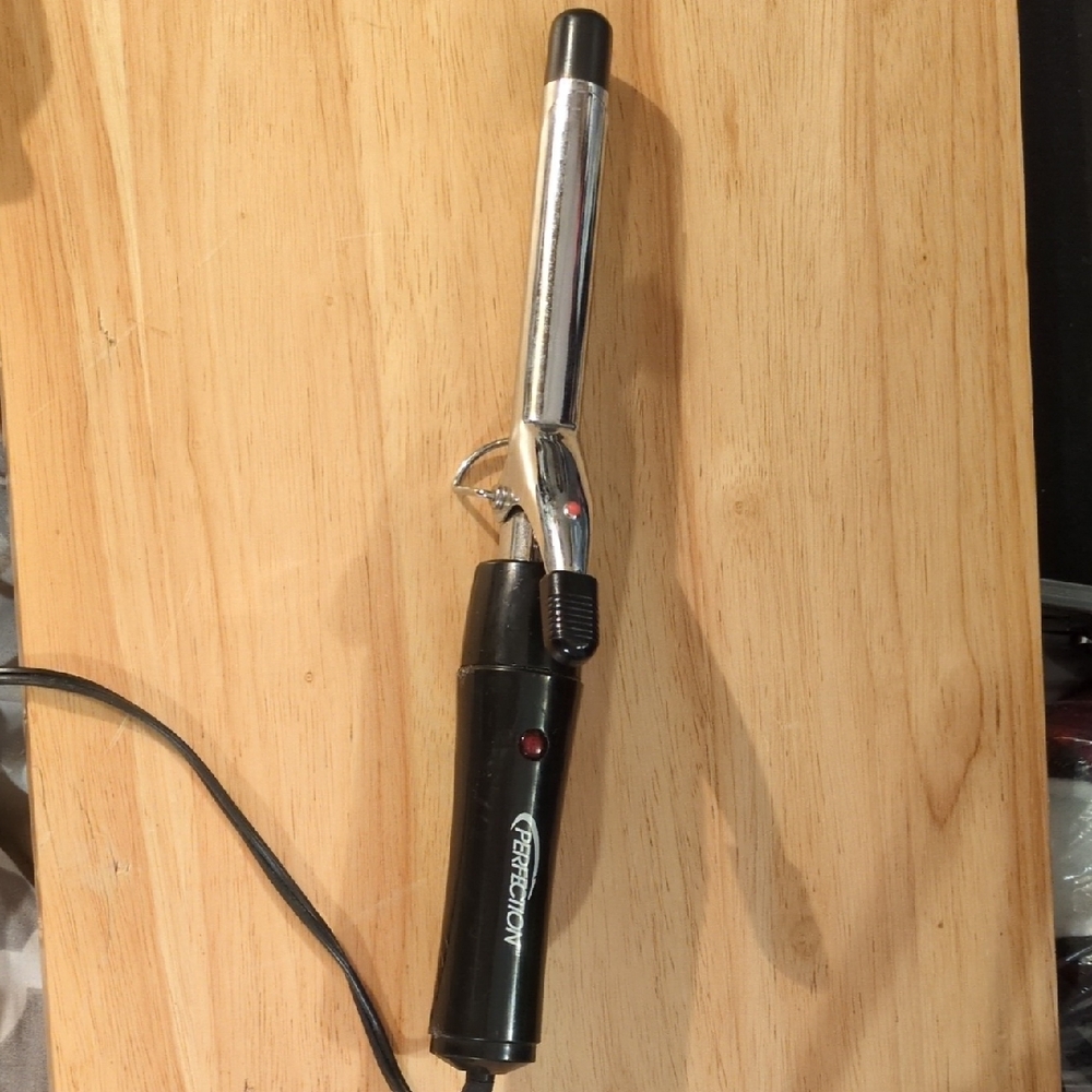 Black Curling Iron